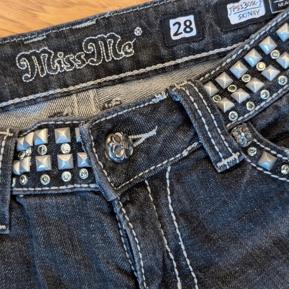 Miss Me Women's Dark Studded Skinny Jeans - Picture 4 of 4